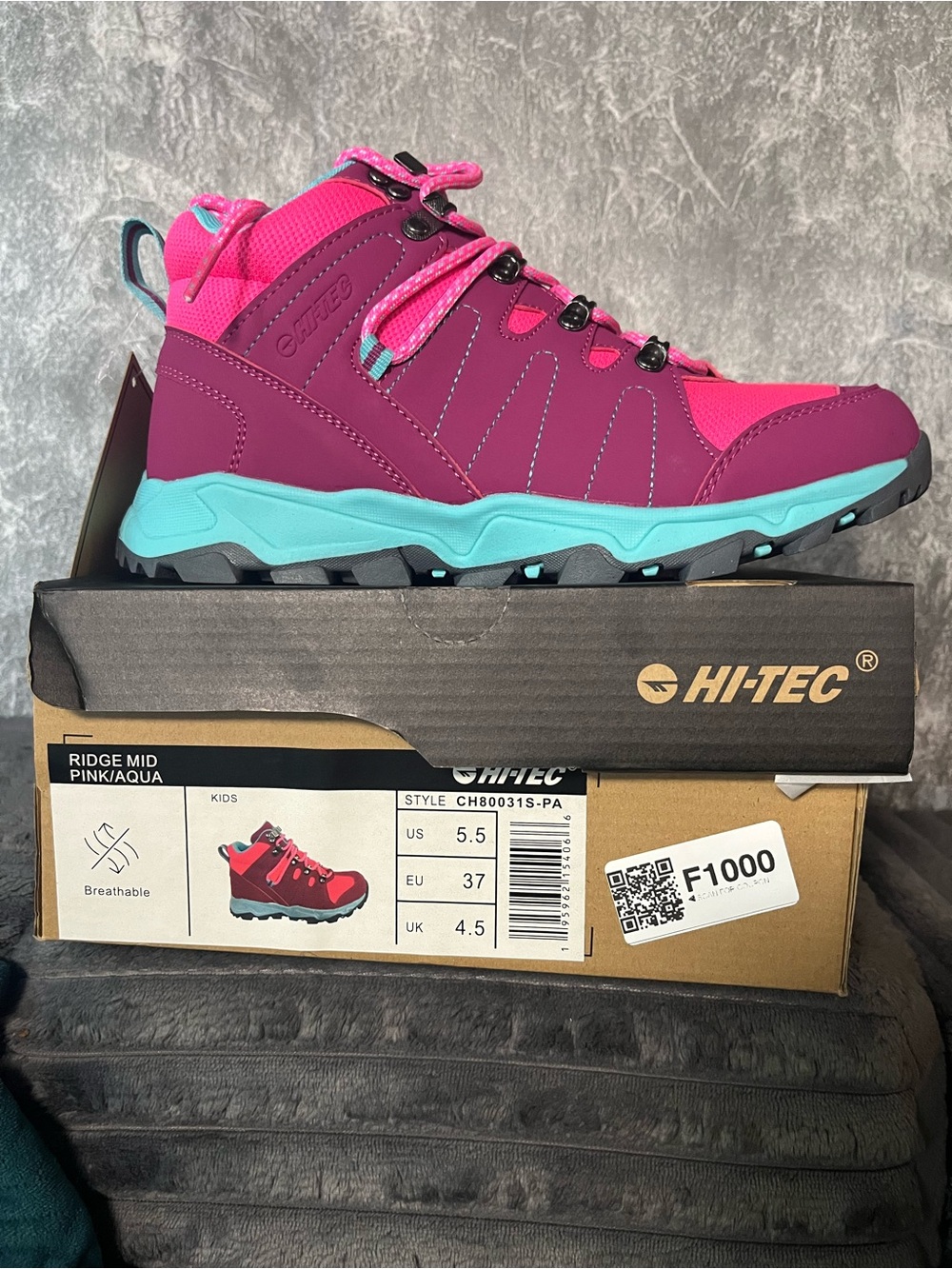 Hi-Tec Ridge Mid Lace-Up Boots in Pink and Aqua 5.5y new in box